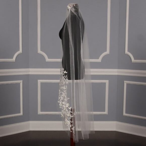 TONI FEDERICI Secret Garden E1-6427 Ivory Knee Length Beaded Crystal Bridal Veil main image 6